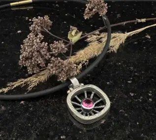Galerie- Schmuck